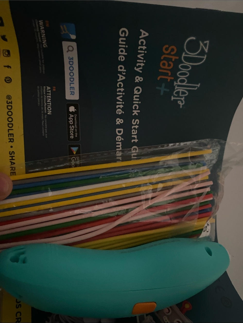 Start+ Kids 3D Pen in Teal with Multicolor Plastic Strands